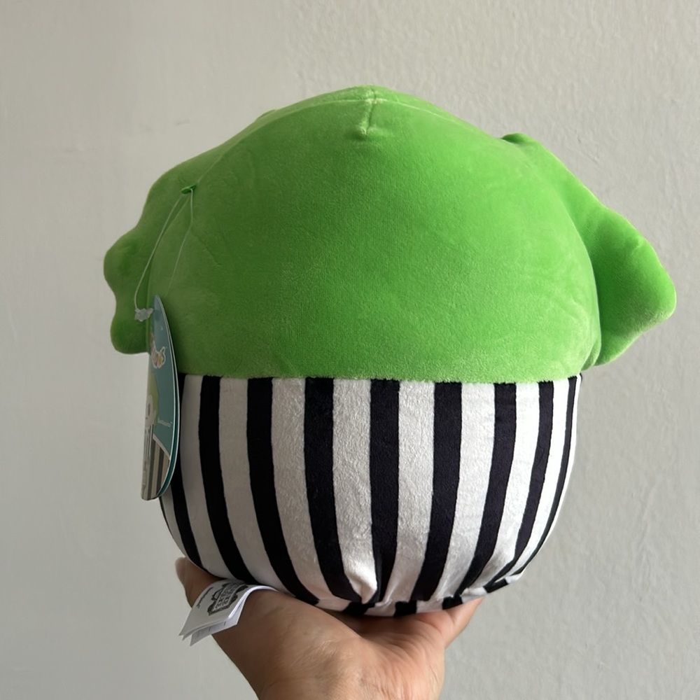 🪲 Beetlejuice 8” Squishmallow - Picture 3 of 4